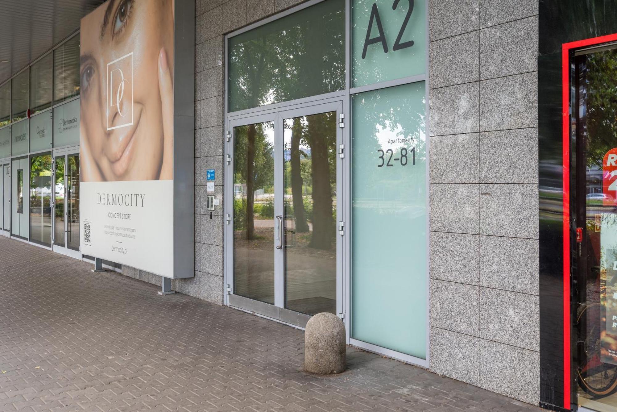 Ochota Deluxe Apartment Varsóvia Exterior foto